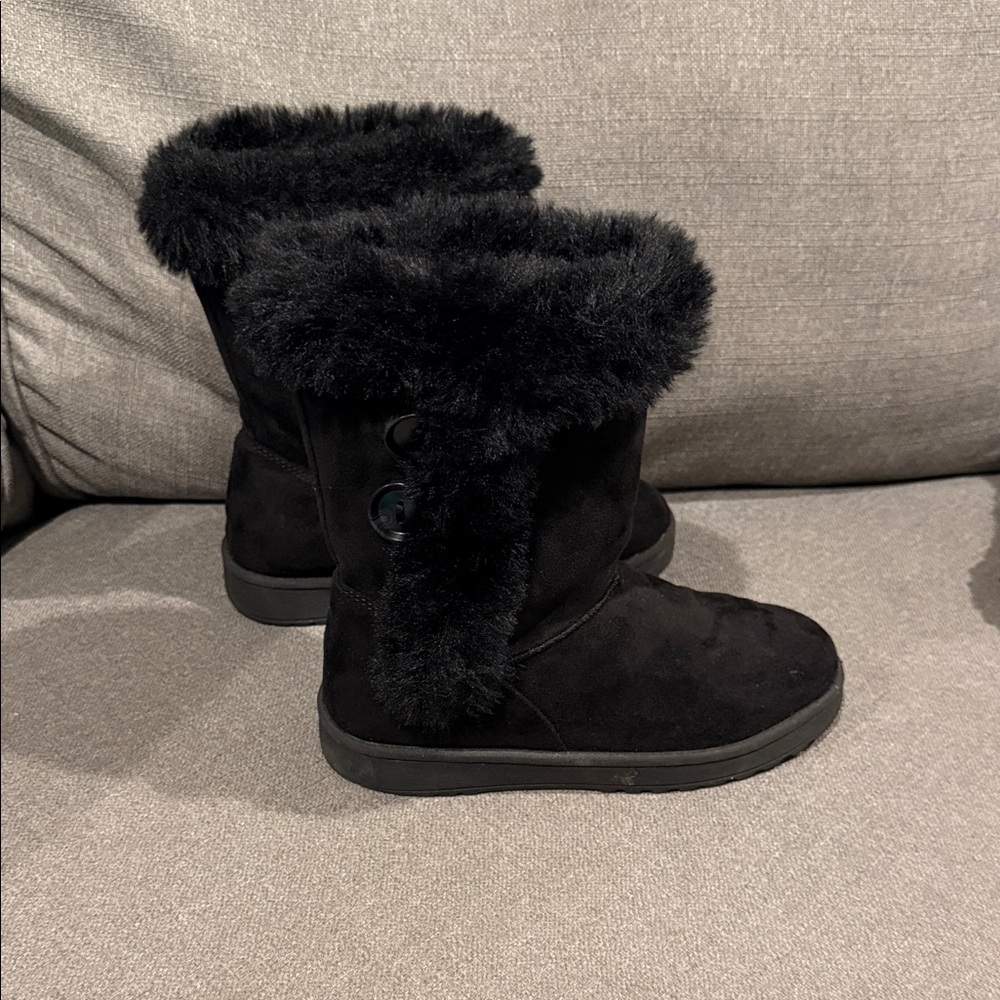 Girls SO Boots size 3Y